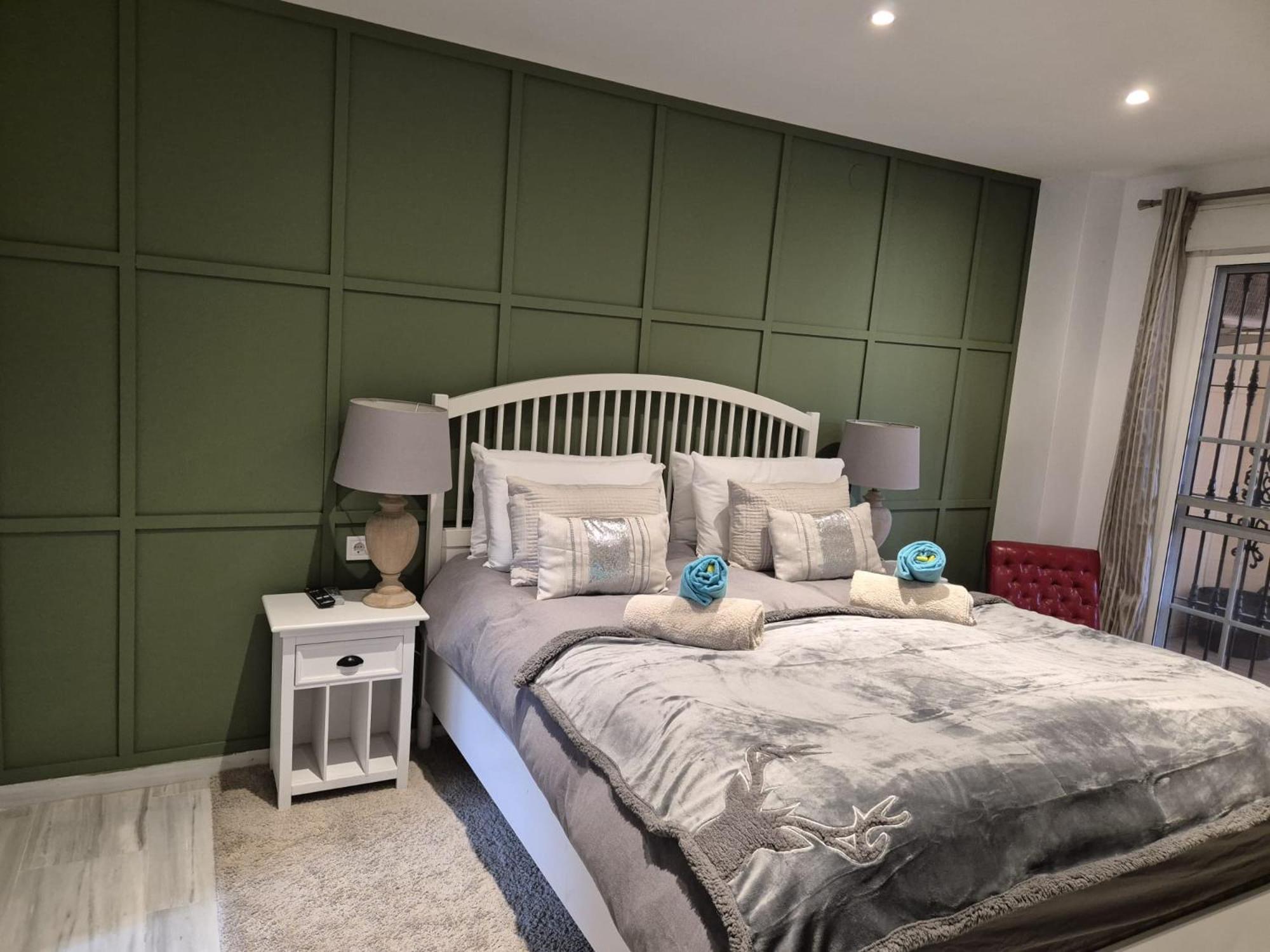 Luxurious Three Bedroom Duplex Apt Close To Beach Fuengirola Buitenkant foto