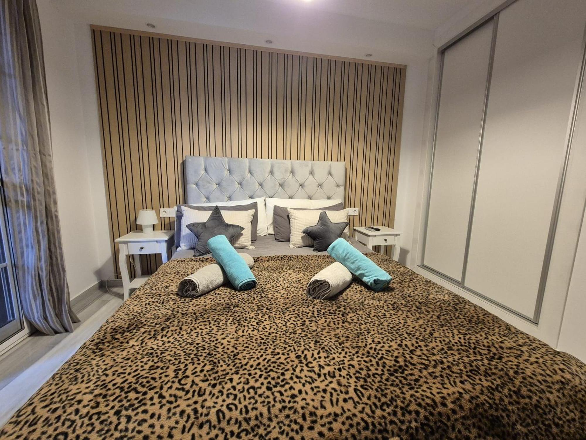 Luxurious Three Bedroom Duplex Apt Close To Beach Fuengirola Buitenkant foto