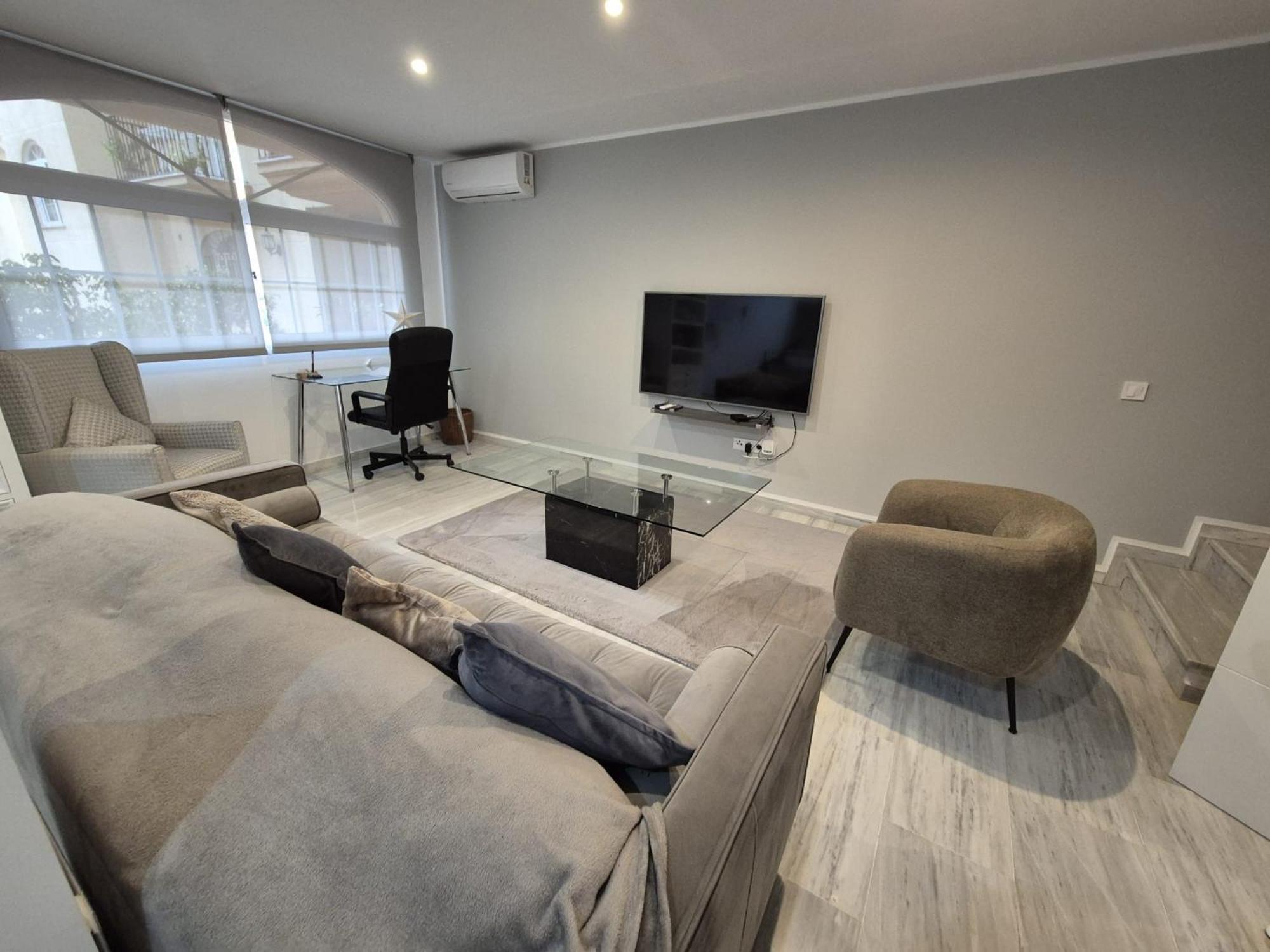 Luxurious Three Bedroom Duplex Apt Close To Beach Fuengirola Buitenkant foto